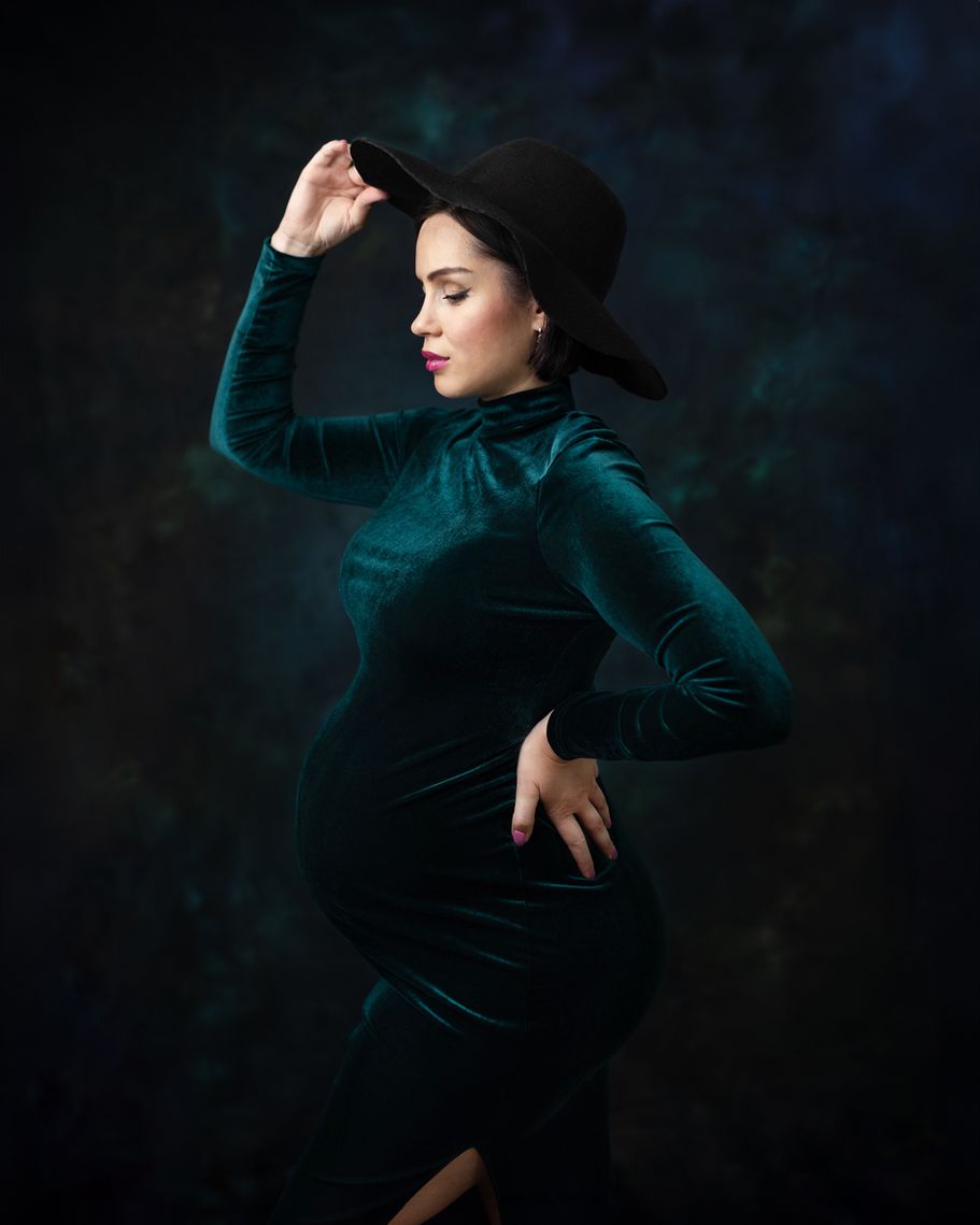 Babybauch Fotoshooting Castrop-Rauxel schwangere Frau mit Hut